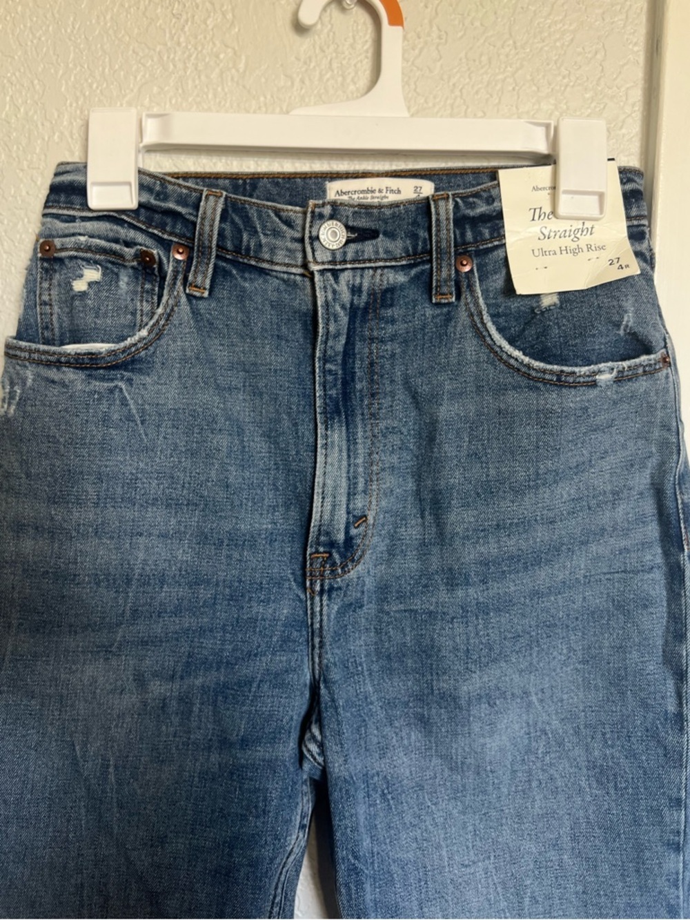 Abercrombie & Fitch The Ankle Straight Ultra High Rise Distressed Jeans - Picture 3 of 11